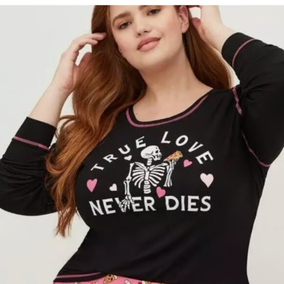 Torrid True Love Never Dies Sleep Tee Size 3X NEW - Picture 1 of 4